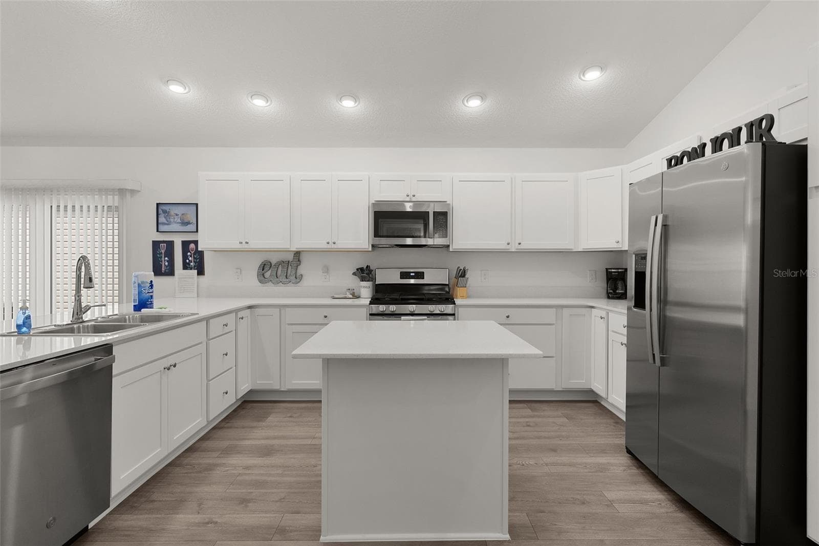 Villa at 6558 HERR CT, THE VILLAGES, photo 17 of 43