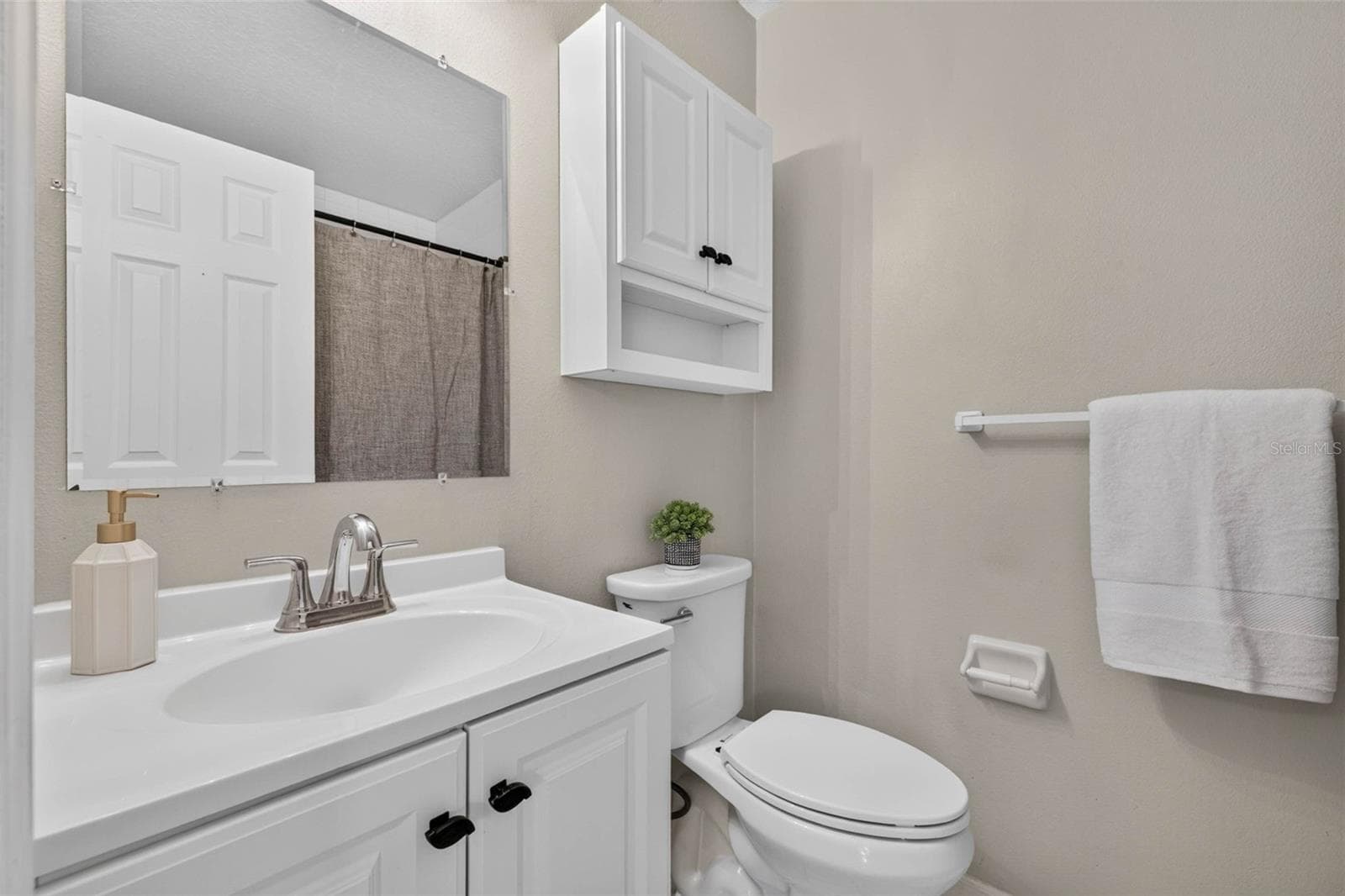 Single Family Residence at 4666 11TH AVE S, ST PETERSBURG, photo 17 of 29