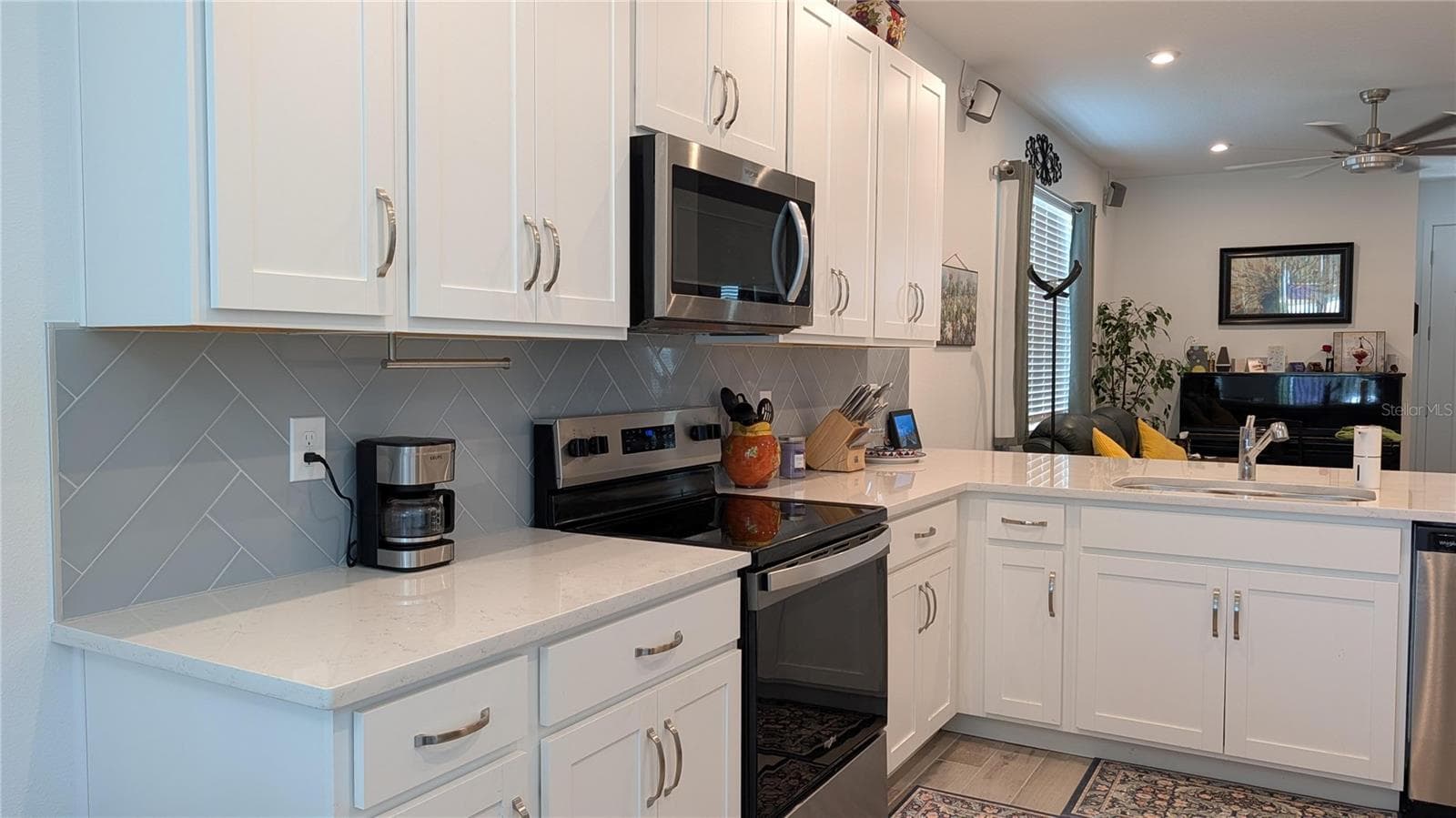 Townhouse at 1378 TARFLOWER DR, WINTER SPRINGS, photo 7 of 28