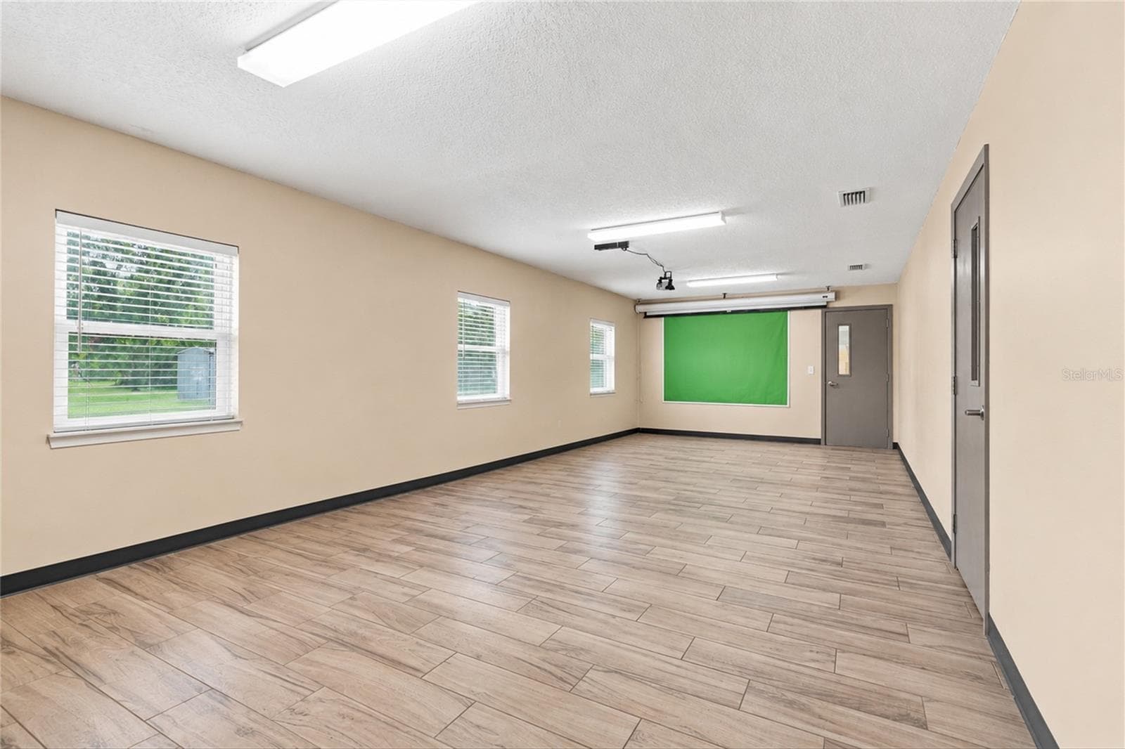 Assembly Building at 7602 KENYA ST, JACKSONVILLE, photo 53 of 100