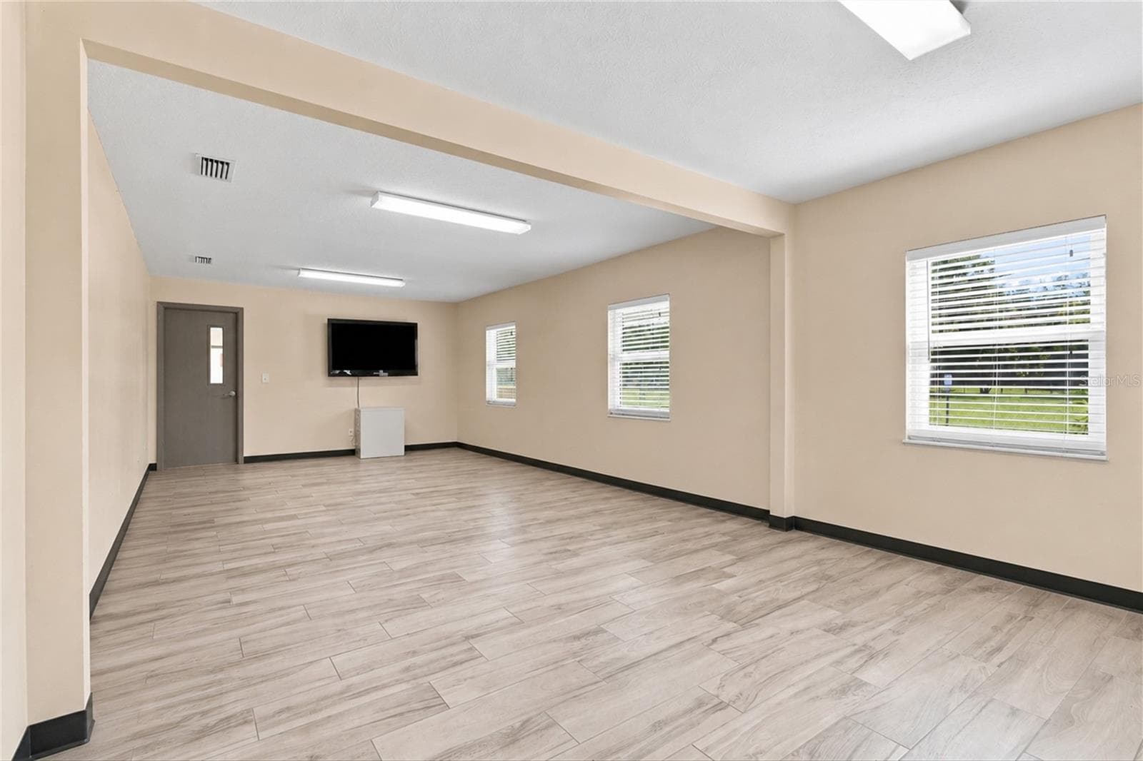 Assembly Building at 7602 KENYA ST, JACKSONVILLE, photo 55 of 100