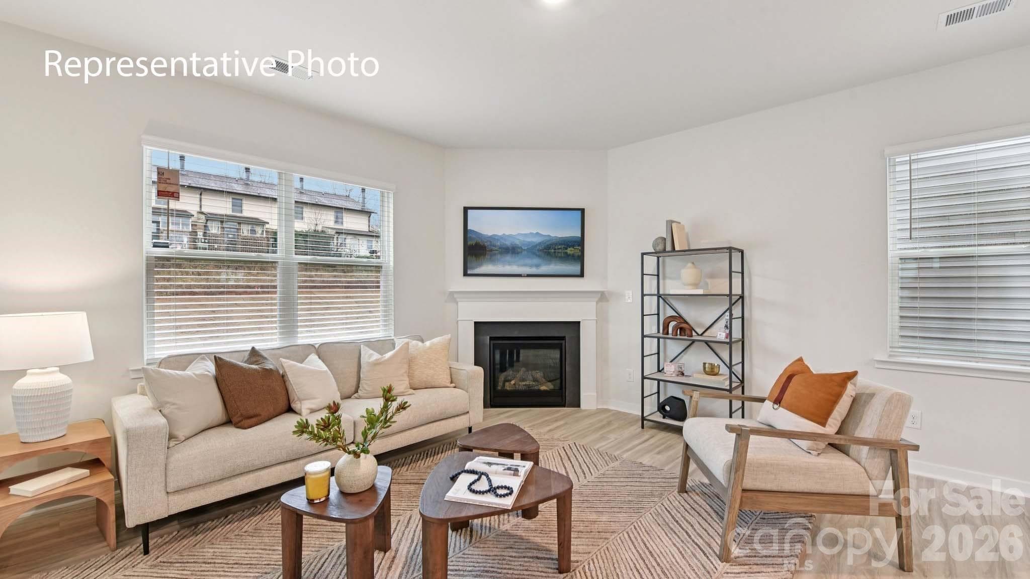 Single Family Residence at 2109 Moorside Court, Lancaster, photo 6 of 30