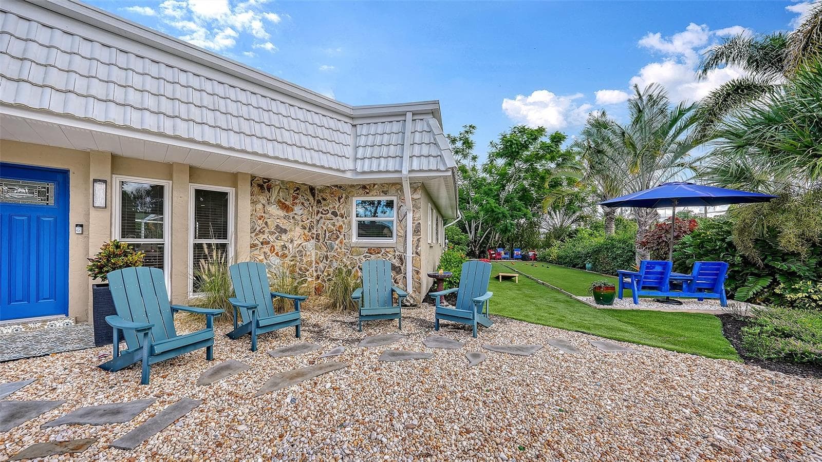 Single Family Residence at 5211 INVERNESS DR, SARASOTA, photo 4 of 37