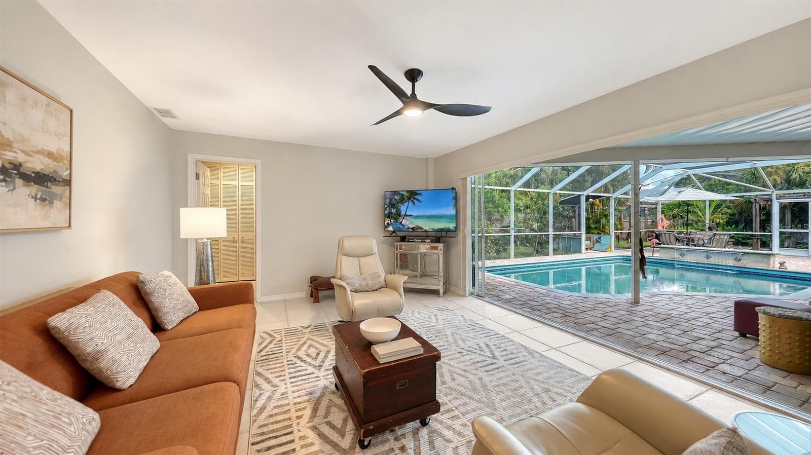 Single Family Residence at 5211 INVERNESS DR, SARASOTA, photo 13 of 37