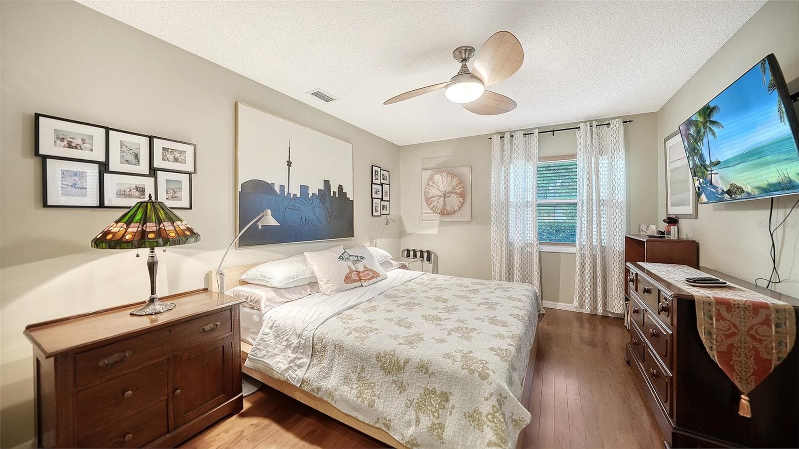 Single Family Residence at 5211 INVERNESS DR, SARASOTA, photo 19 of 37