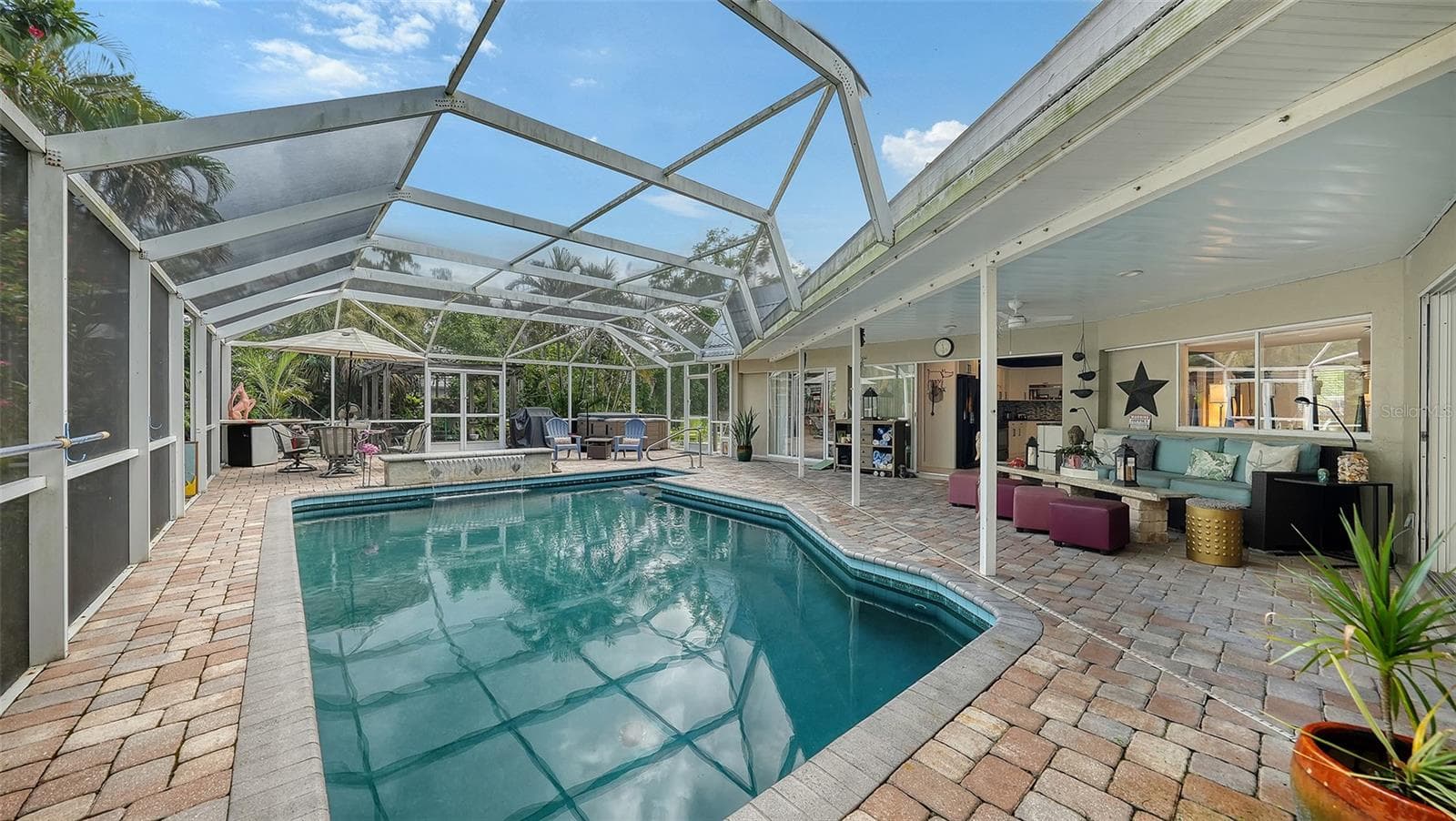 Single Family Residence at 5211 INVERNESS DR, SARASOTA, photo 24 of 37