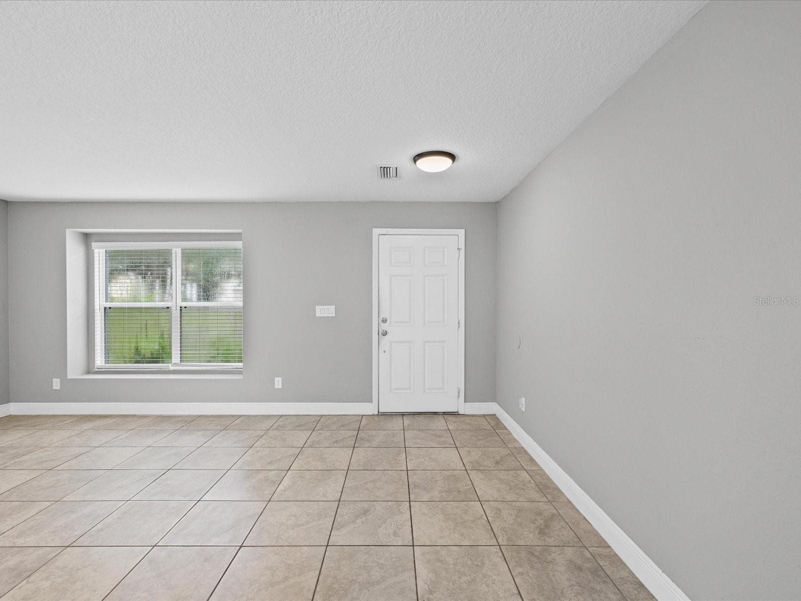 Single Family Residence at 7335 BRIDGEVIEW DR, WESLEY CHAPEL, photo 7 of 90