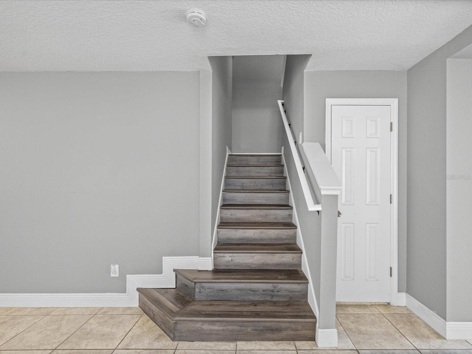 Single Family Residence at 7335 BRIDGEVIEW DR, WESLEY CHAPEL, photo 26 of 90