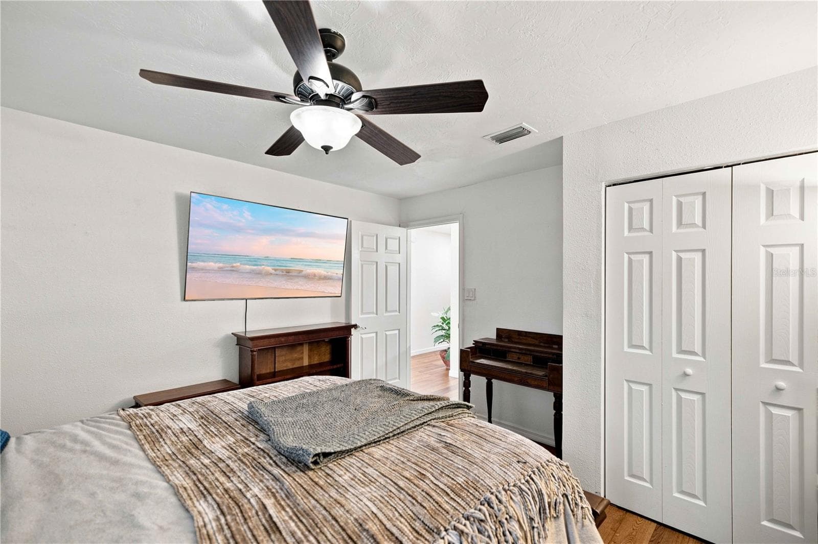 Guest Bedroom - 3610 NE 16TH PL, OCALA