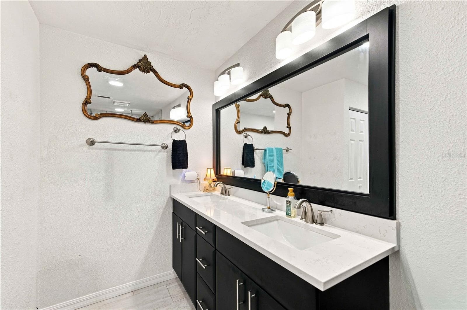 Primary Bathroom - 3610 NE 16TH PL, OCALA