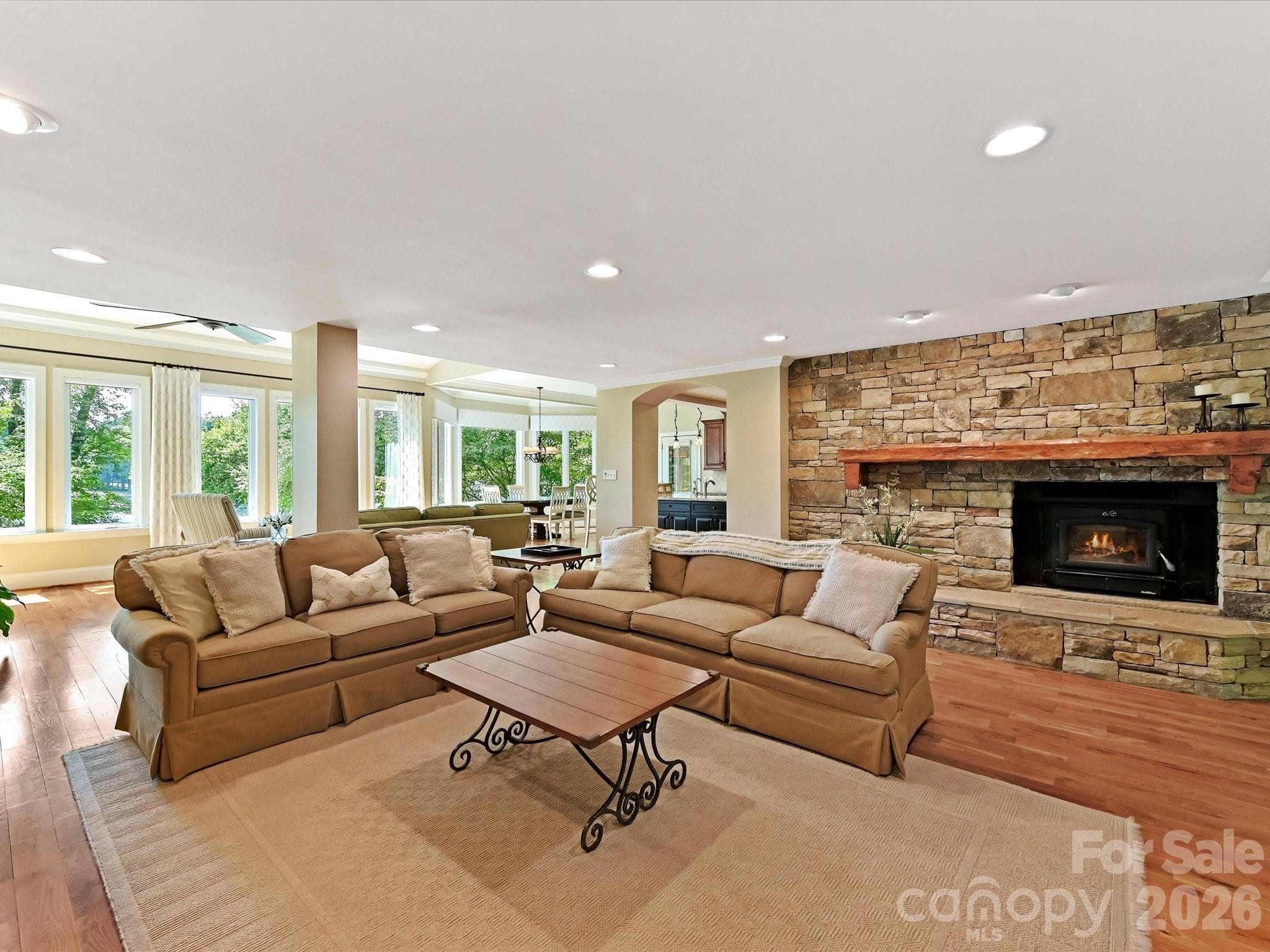 Single Family Residence at 16211 Terry Lane, Huntersville, photo 12 of 41