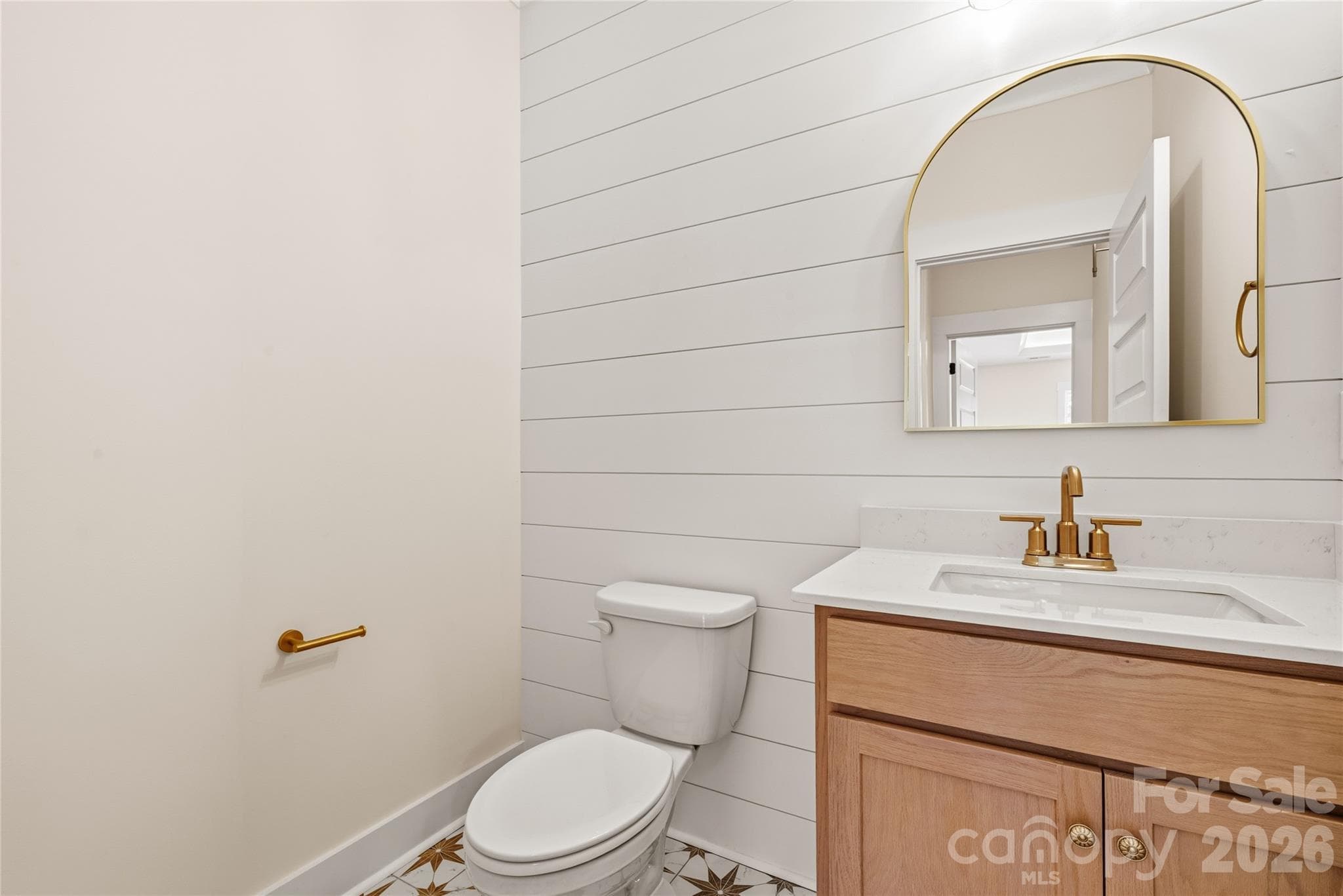Powder room - 1905 Snyders store Road, Wingate