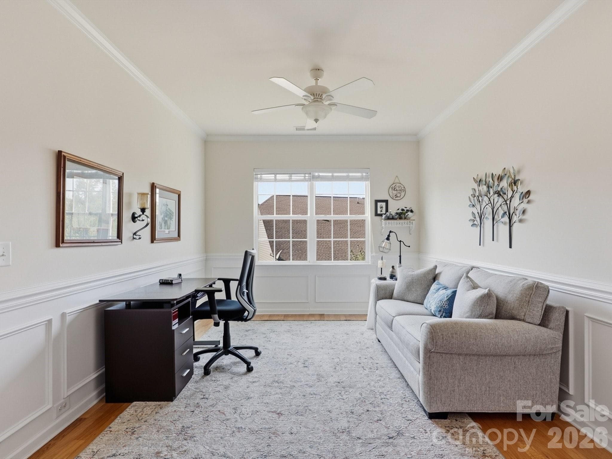Single Family Residence at 247 Fordham Court, Lancaster, photo 8 of 44