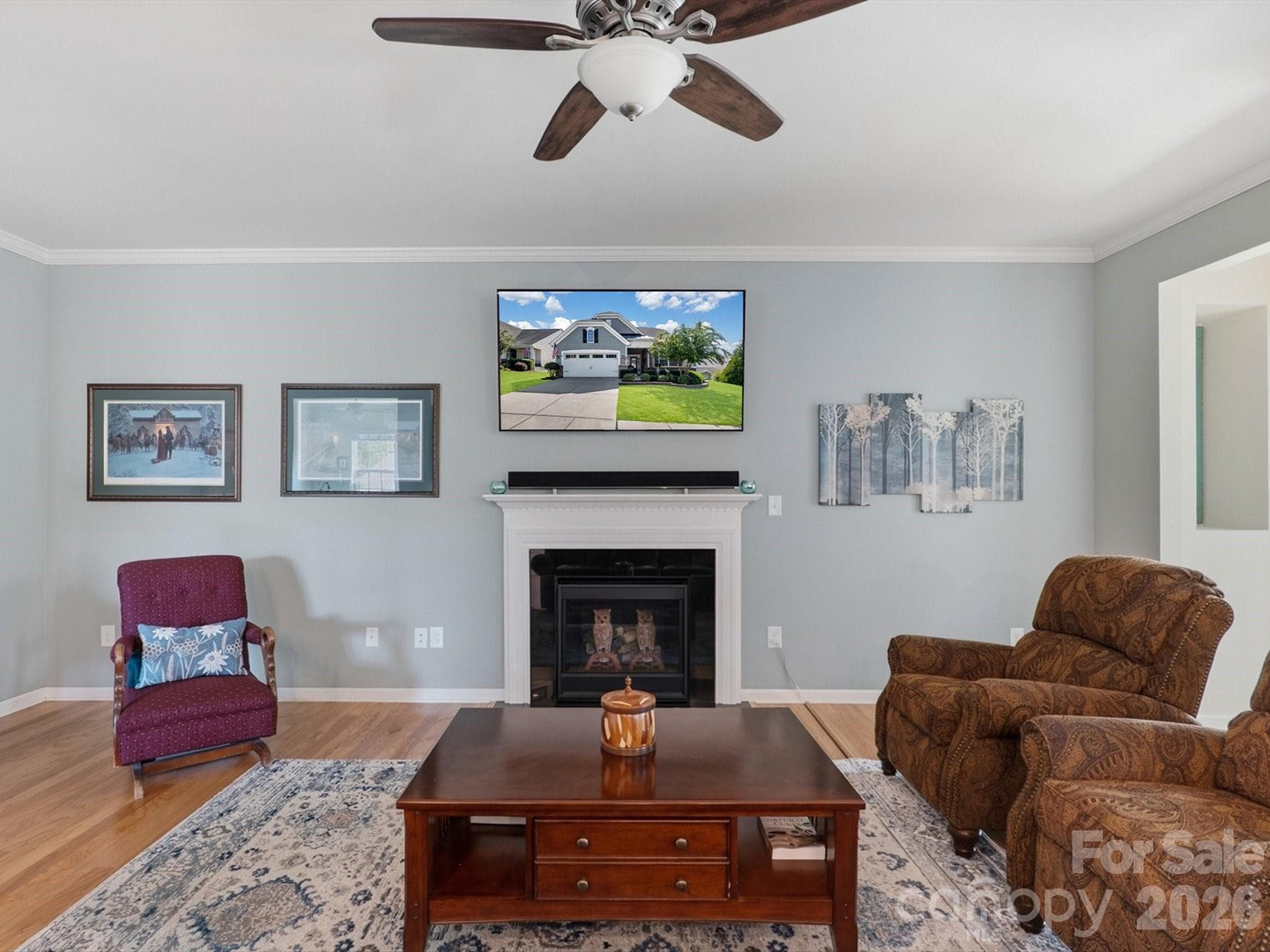 Single Family Residence at 247 Fordham Court, Lancaster, photo 10 of 44