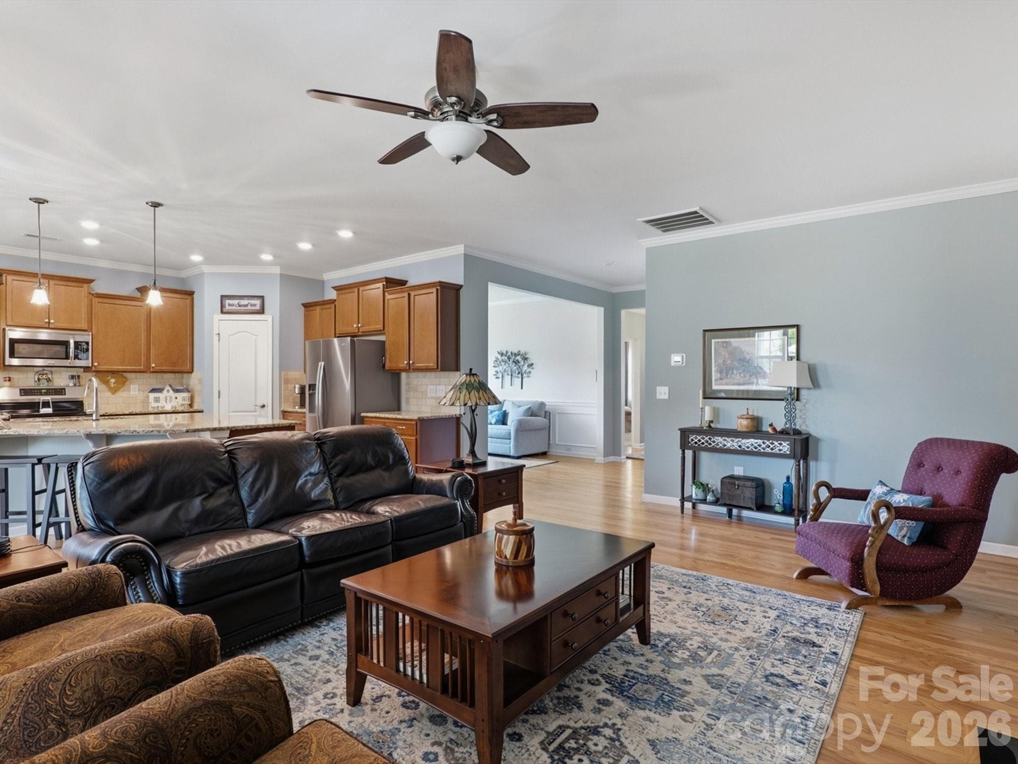 Single Family Residence at 247 Fordham Court, Lancaster, photo 13 of 44