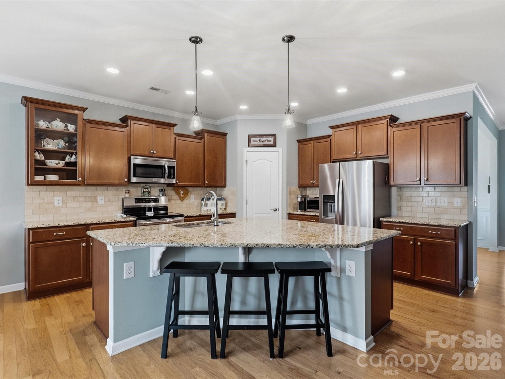 Single Family Residence at 247 Fordham Court, Lancaster, photo 15 of 44