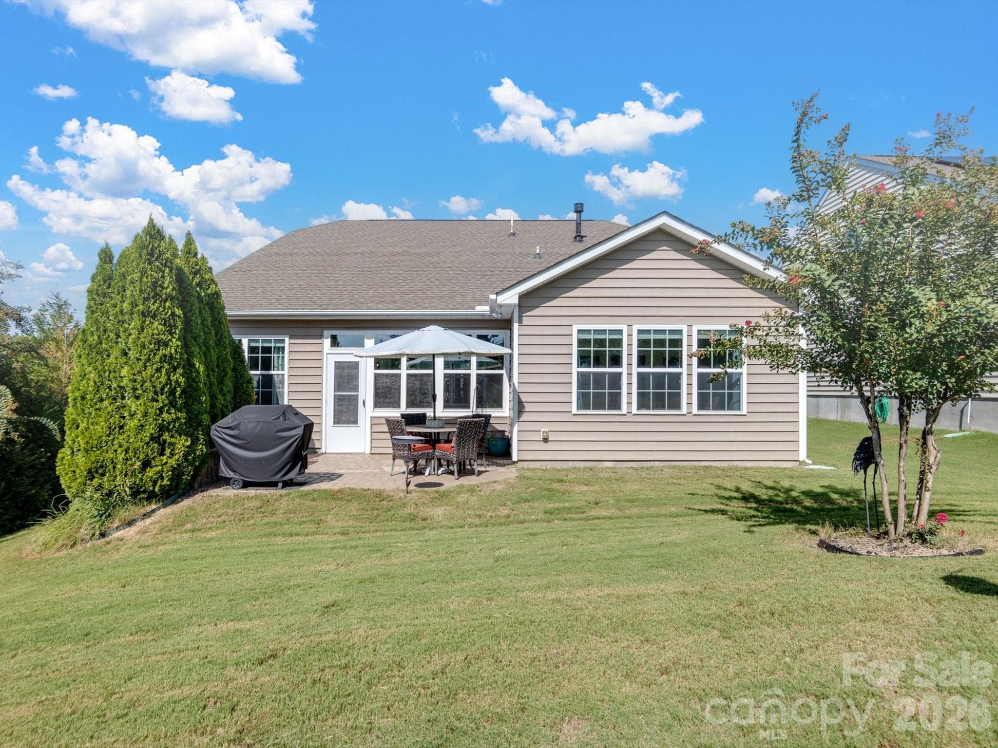 Single Family Residence at 247 Fordham Court, Lancaster, photo 31 of 44