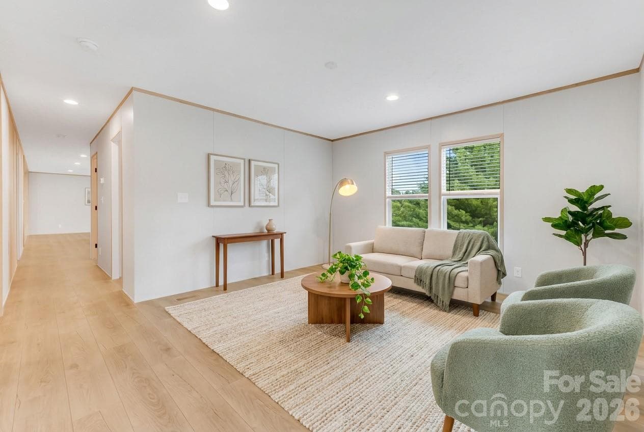 Virtually staged - 817 Jupiter Road, Weaverville