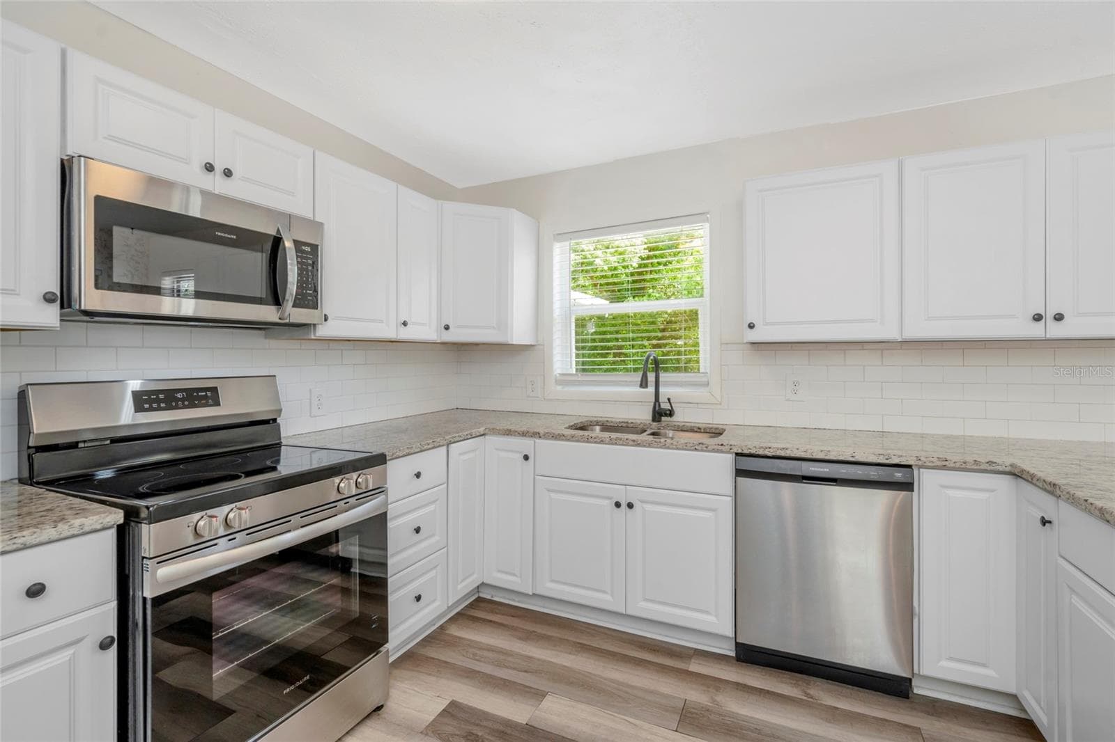 Kitchen - 7246 SEALAWN DR, SPRING HILL