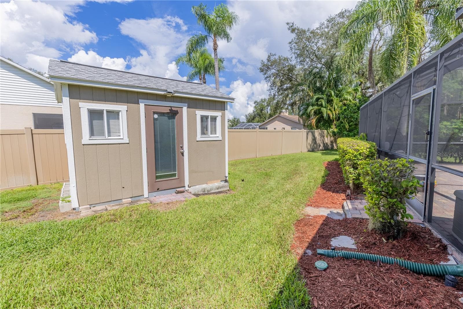 Air-conditioned shed/studio - 8809 EAGLE WATCH DR, RIVERVIEW