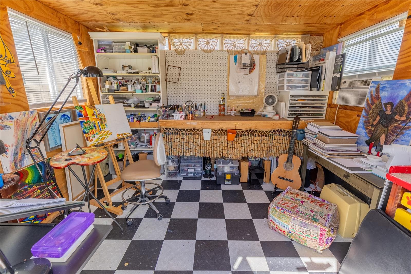 Air-conditioned shed/ studio - 8809 EAGLE WATCH DR, RIVERVIEW
