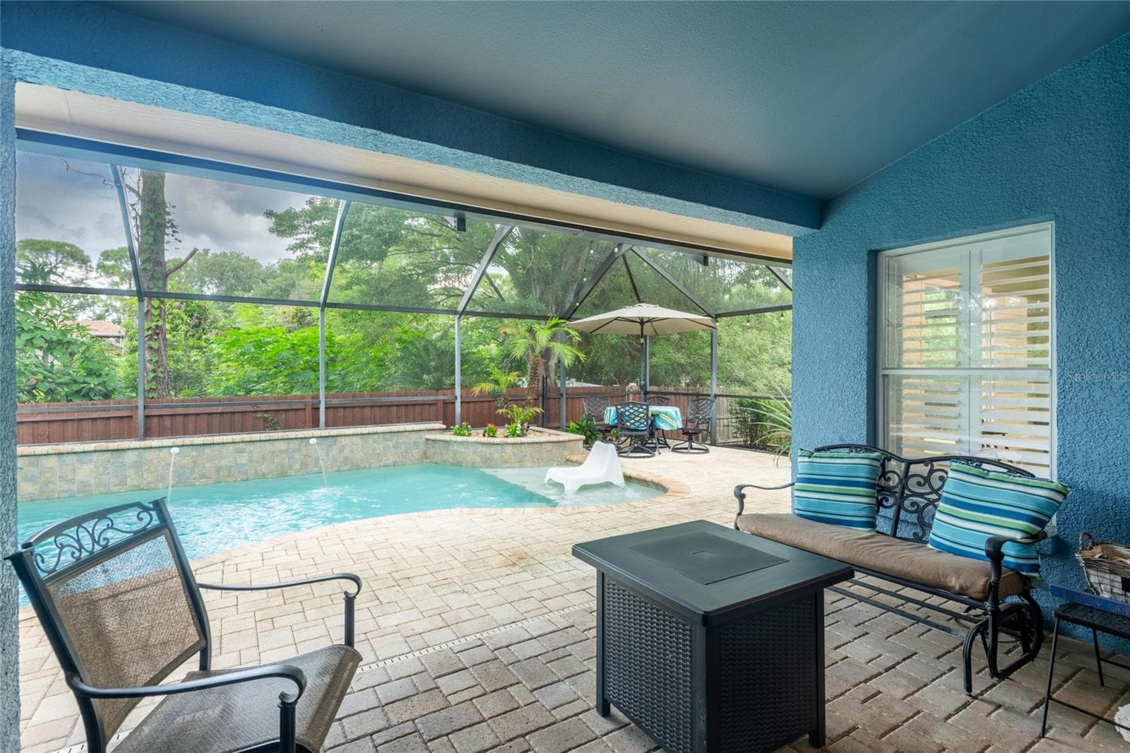 Single Family Residence at 10274 OASIS PALM DR, TAMPA, photo 5 of 45