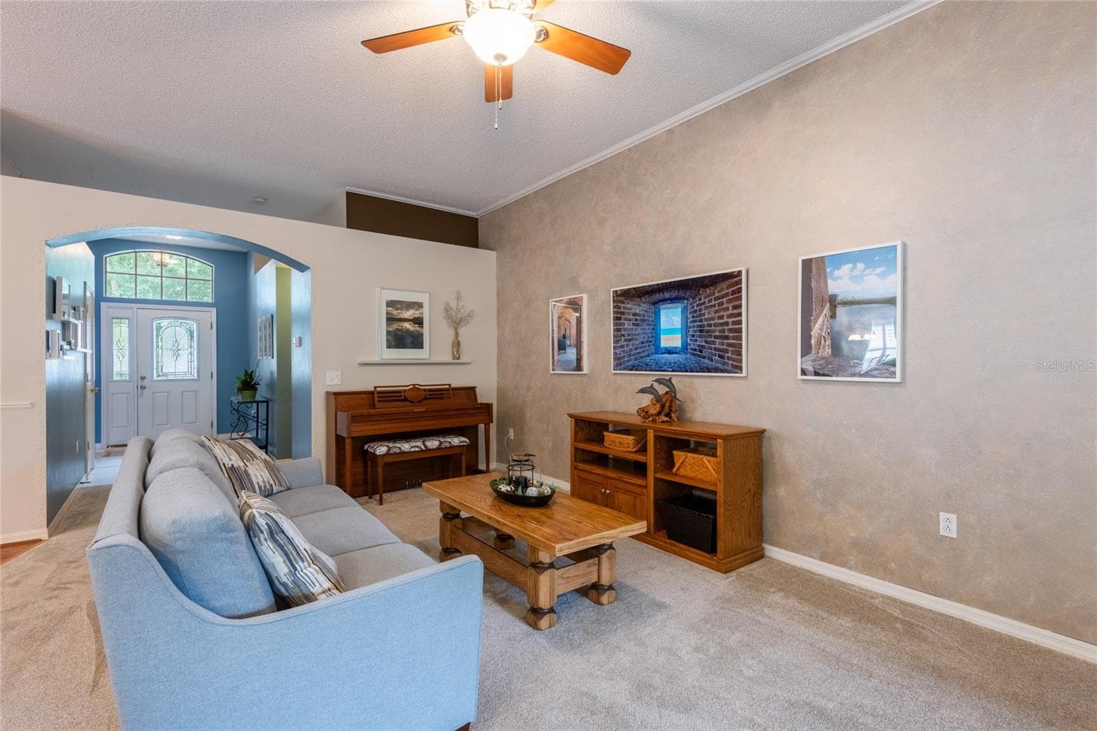 Single Family Residence at 10274 OASIS PALM DR, TAMPA, photo 10 of 45