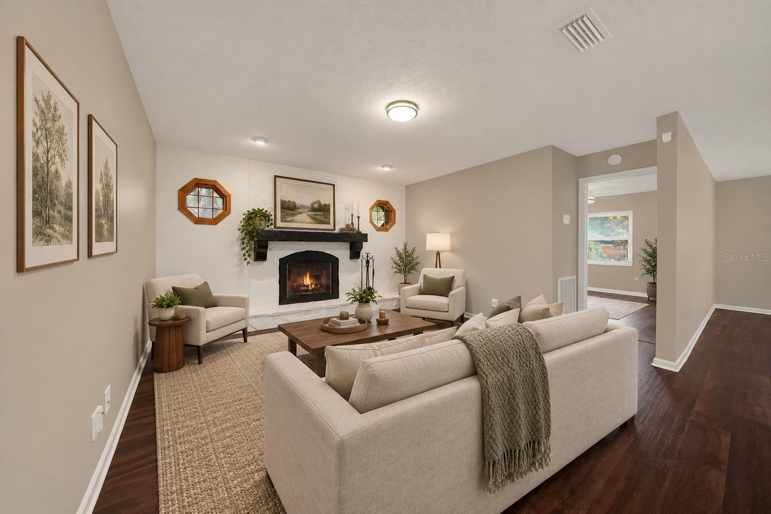 Family Room with bedroom 4/home office in the background - 116 WINDY CIR, BRANDON
