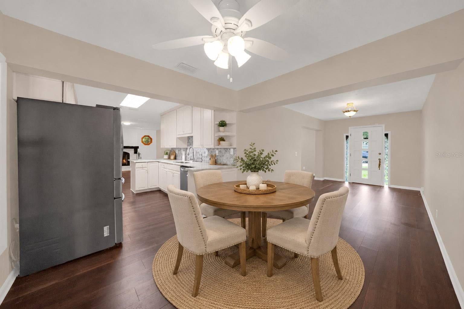 Single Family Residence at 116 WINDY CIR, BRANDON, photo 8 of 24