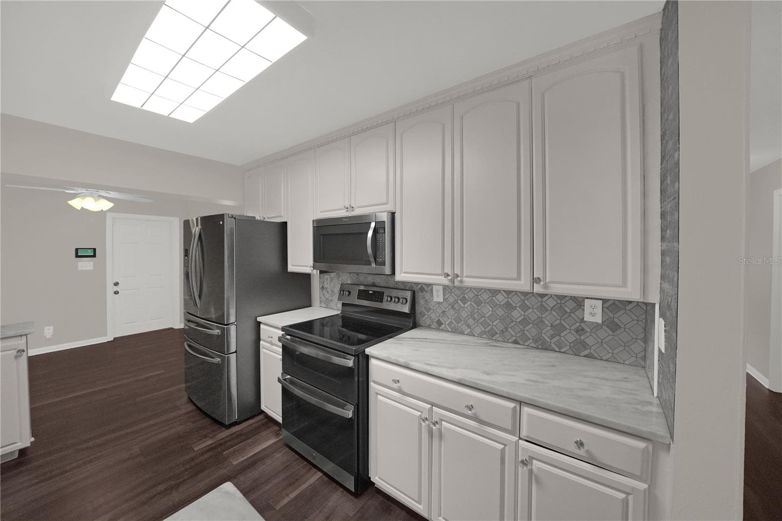 Single Family Residence at 116 WINDY CIR, BRANDON, photo 10 of 24