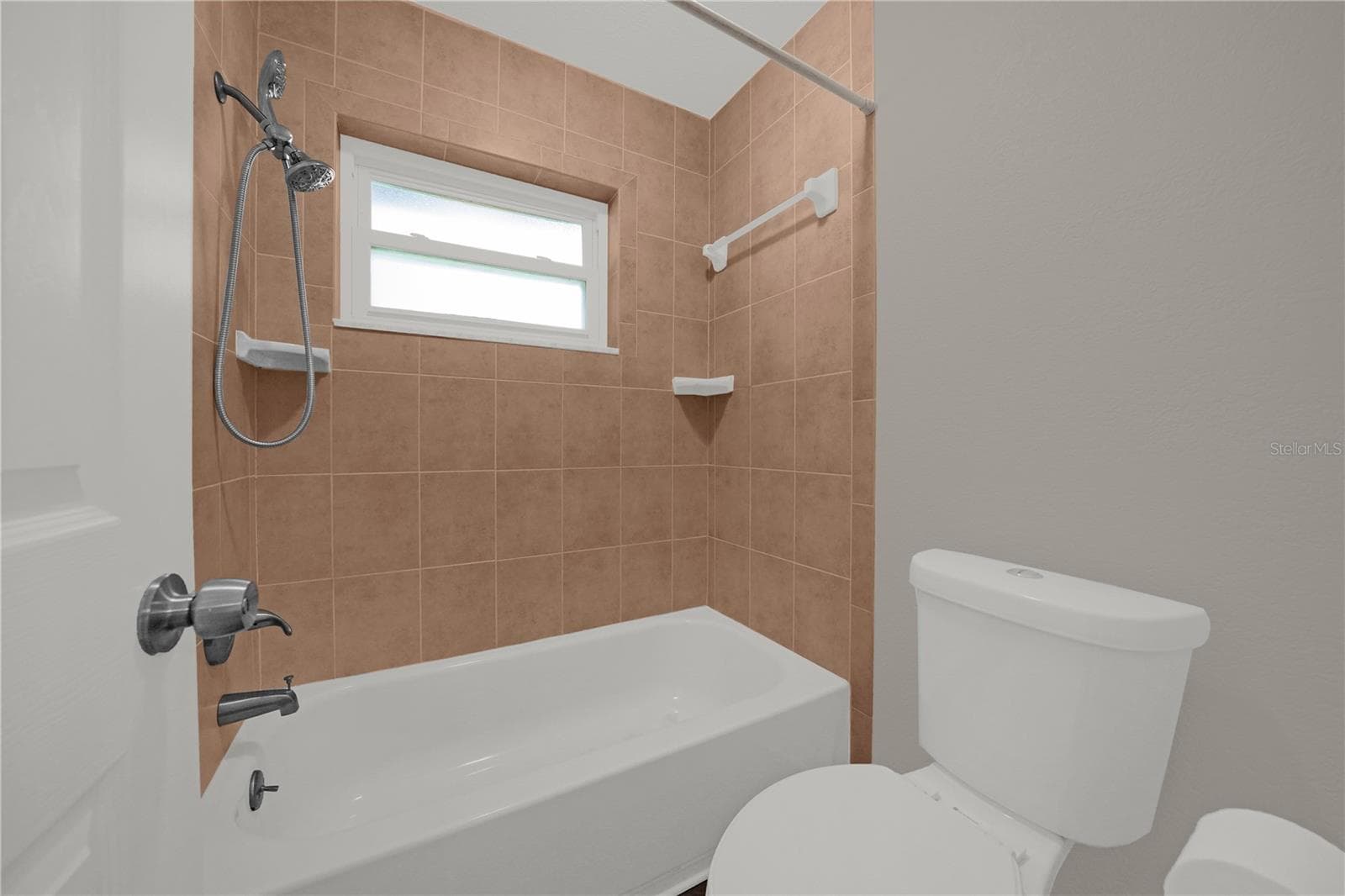Single Family Residence at 116 WINDY CIR, BRANDON, photo 16 of 24