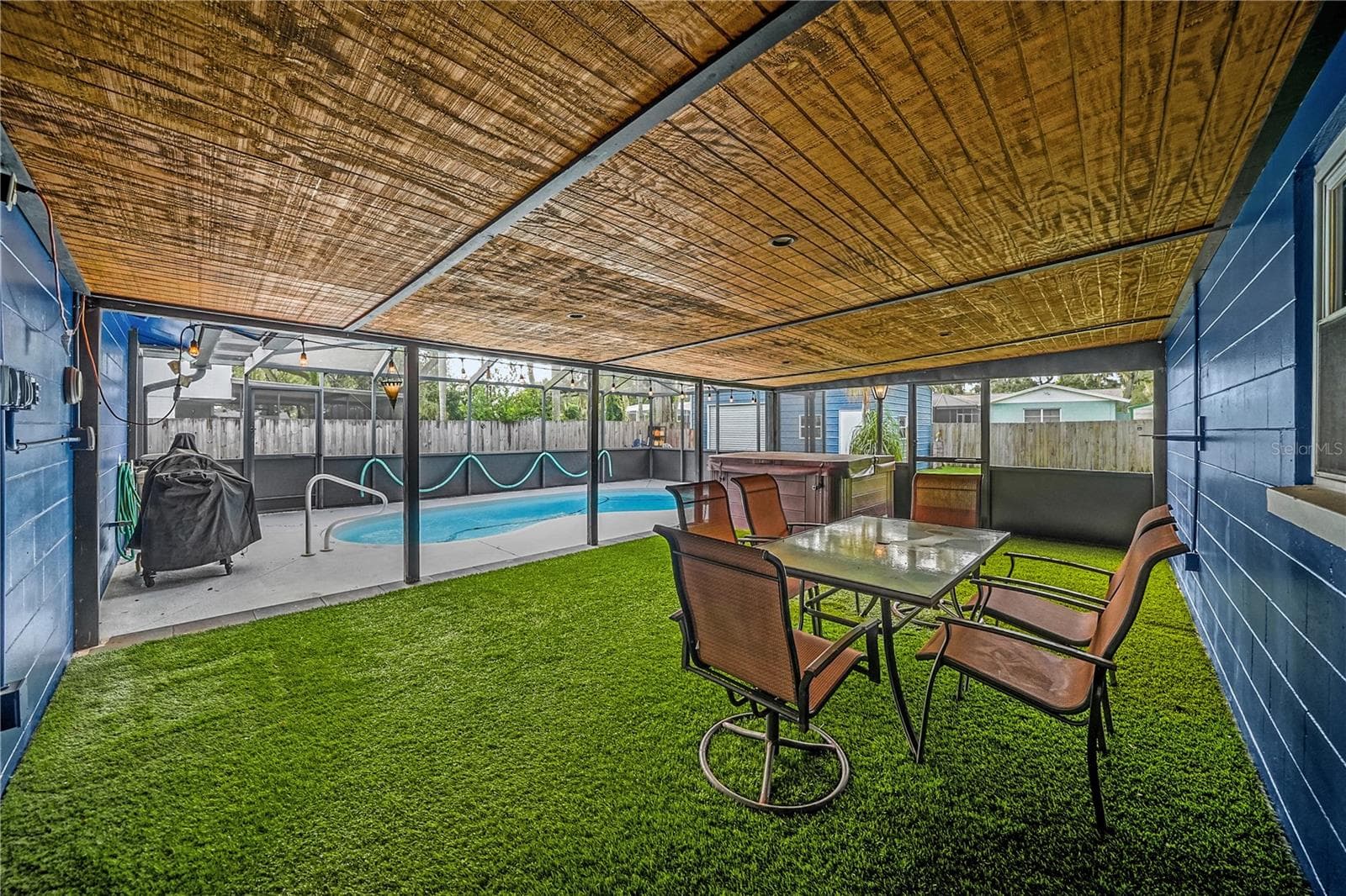 Single Family Residence at 116 WINDY CIR, BRANDON, photo 19 of 24