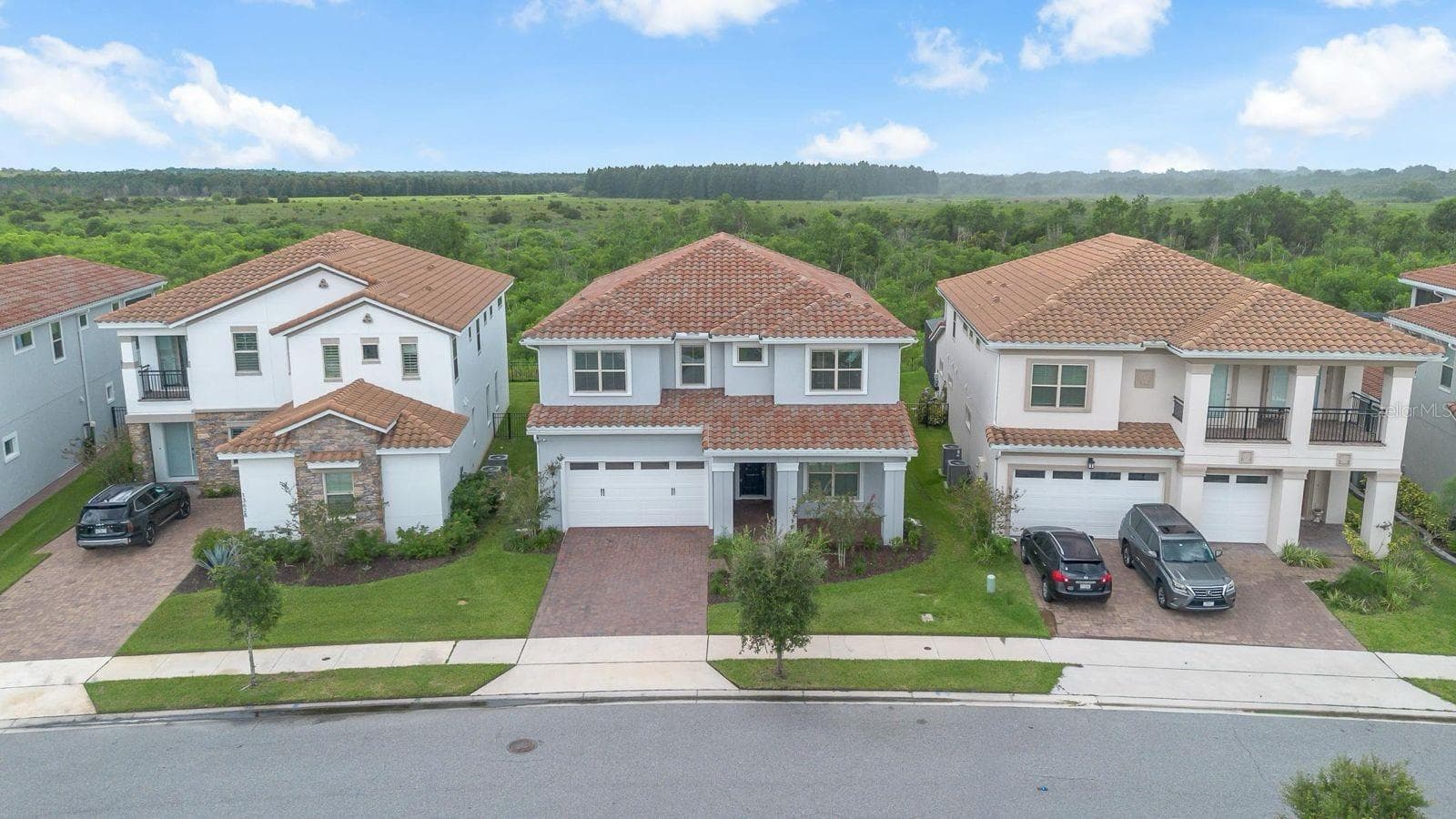 Single Family Residence at 13622 ABBERWICK DR, ORLANDO, photo 4 of 67