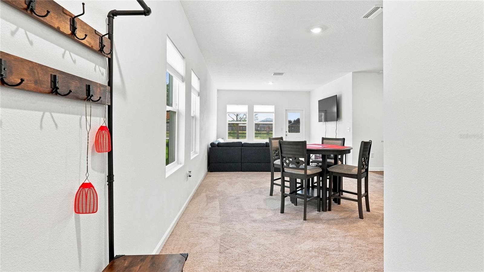 Single Family Residence at 5646 ALEXANDER SPRINGS PL, LAKELAND, photo 6 of 30