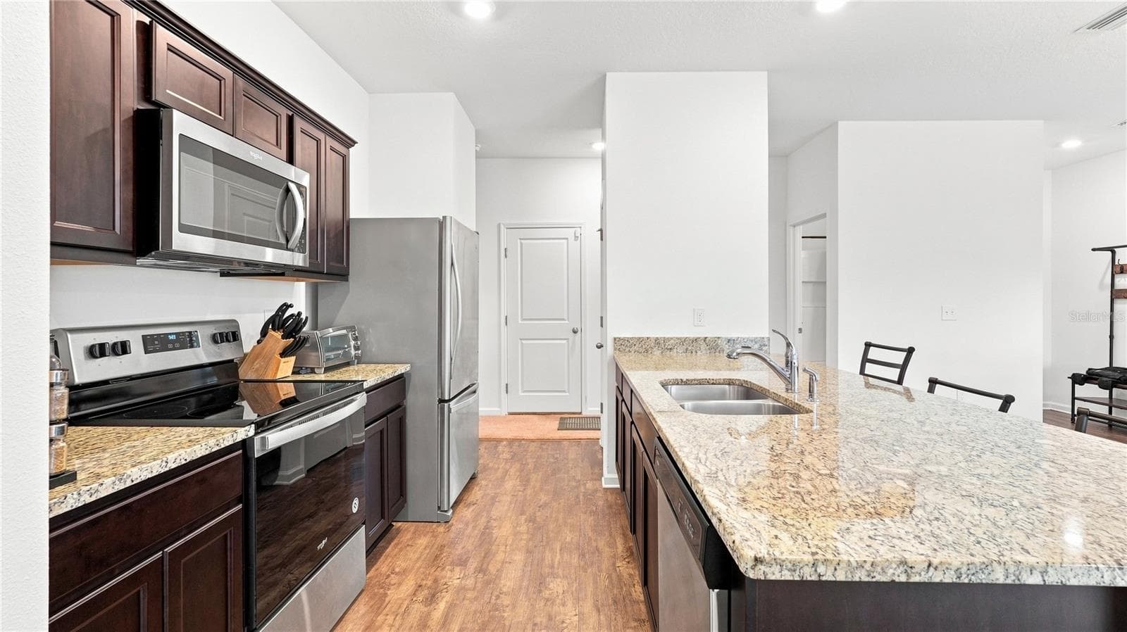 Single Family Residence at 5646 ALEXANDER SPRINGS PL, LAKELAND, photo 13 of 30
