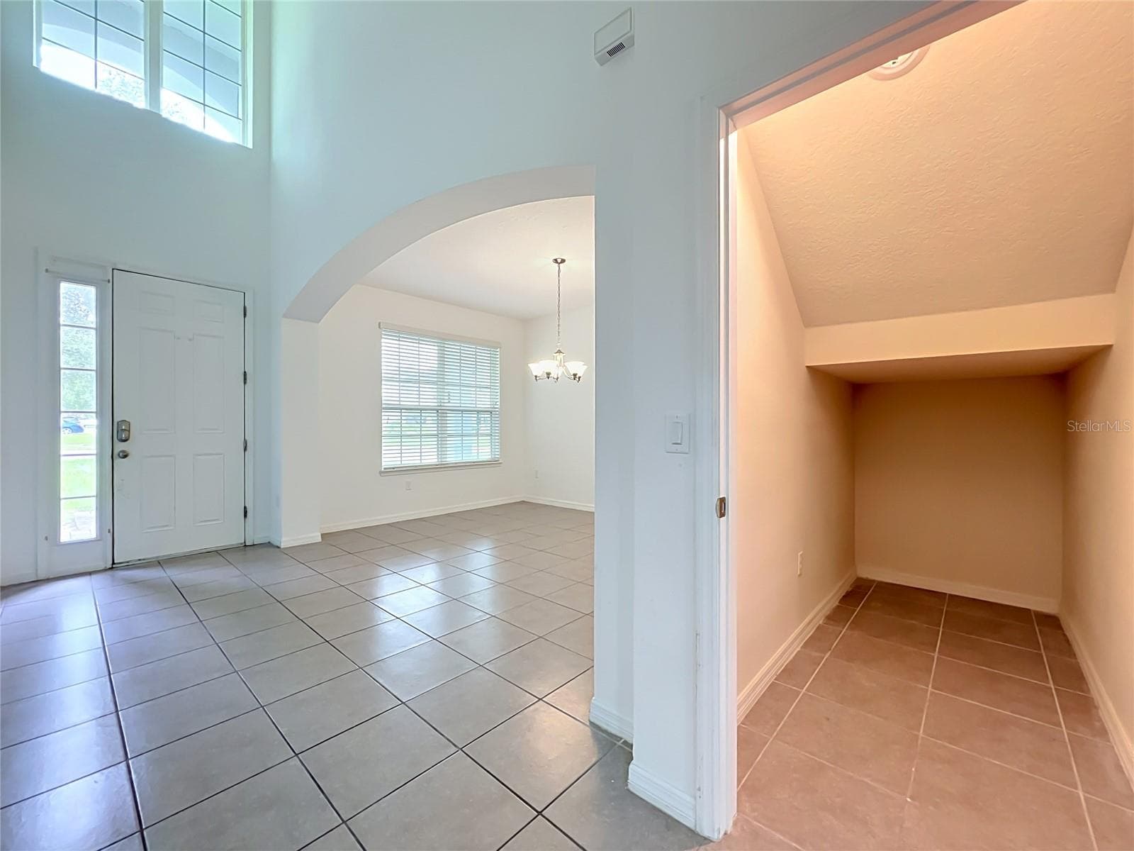 Single Family Residence at 1707 FULLERS OAK LOOP, WINTER GARDEN, photo 19 of 67