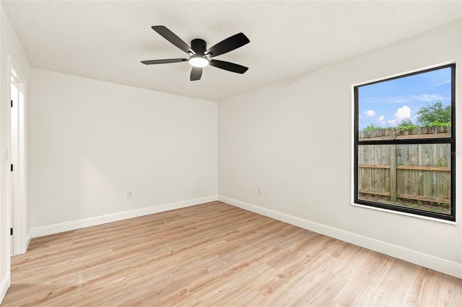 Single Family Residence at 743 BONNIE BLVD, PALM HARBOR, photo 23 of 32