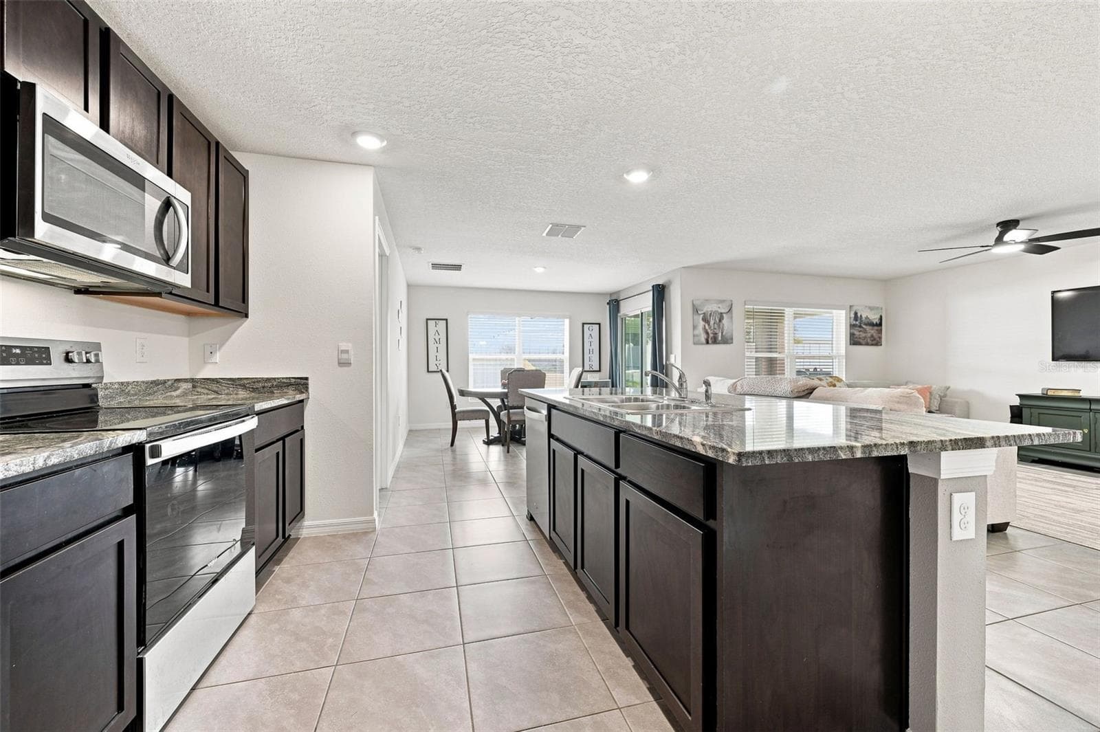 Single Family Residence at 13198 MYLION WAY, SPRING HILL, photo 13 of 48