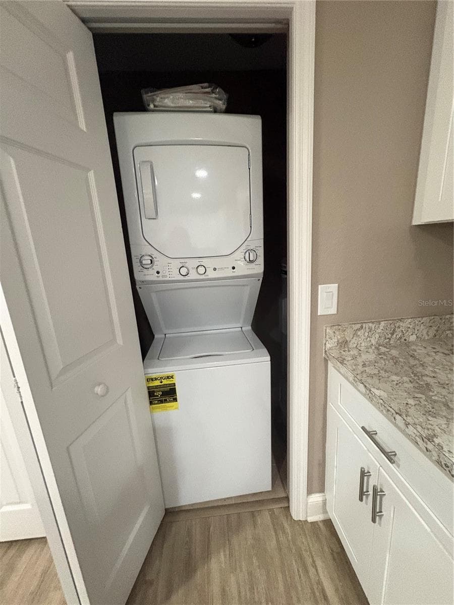 Duplex at 650 E GRAPEFRUIT AVE, LAKE ALFRED, photo 5 of 12