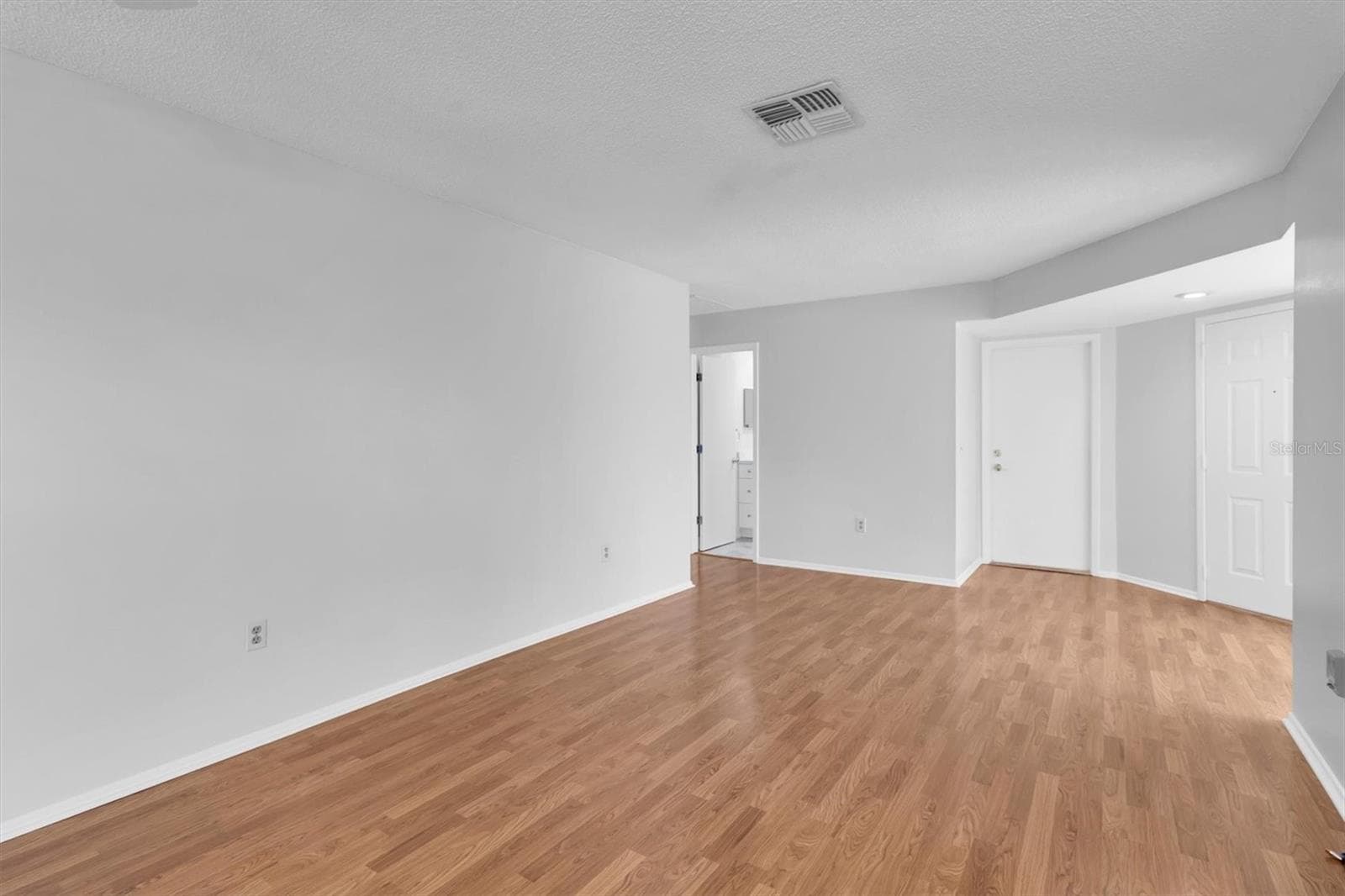 Condominium at 9528 BUNKER HILL CT, NEW PORT RICHEY, photo 7 of 63