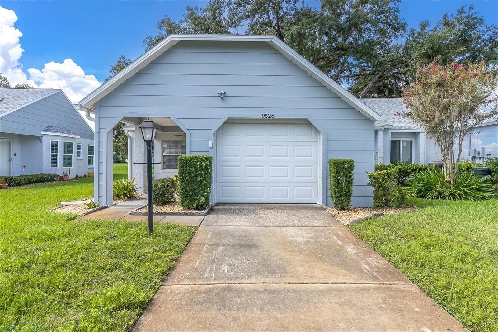 Condominium at 9528 BUNKER HILL CT, NEW PORT RICHEY, photo 32 of 63