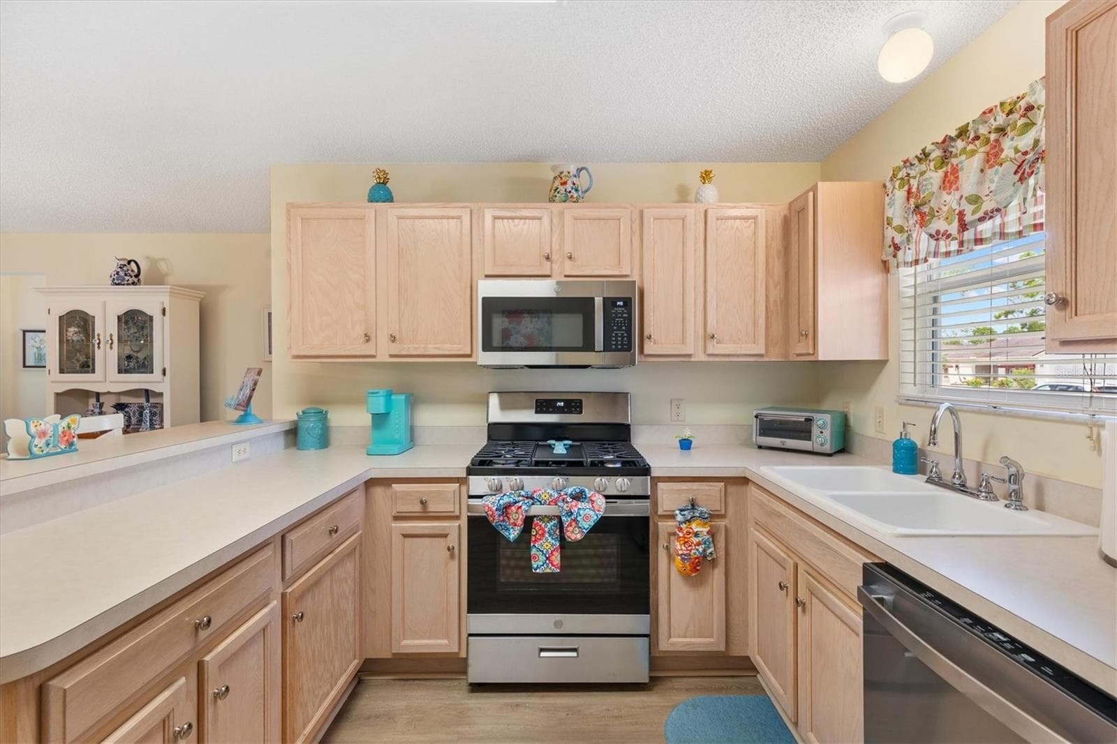 Single Family Residence at 3440 RESTON DR, THE VILLAGES, photo 8 of 29