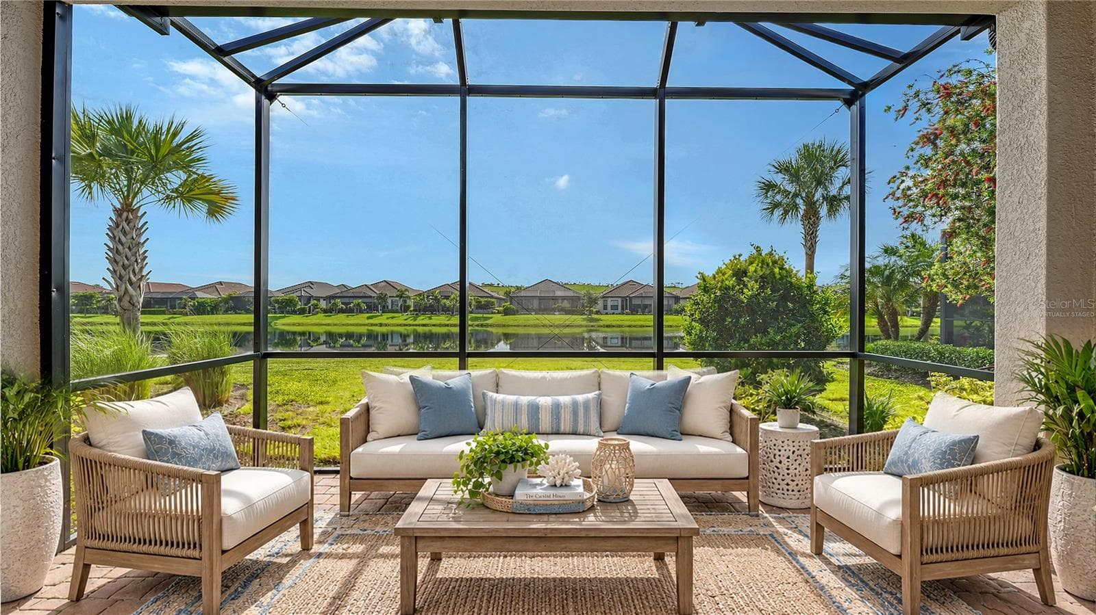 Virtually Staged - 6223 PLATEAU CT, BRADENTON