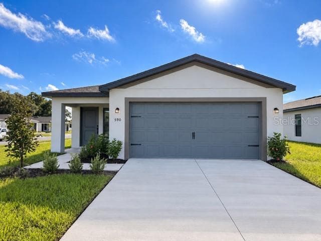 590 BLACKTHORN DR