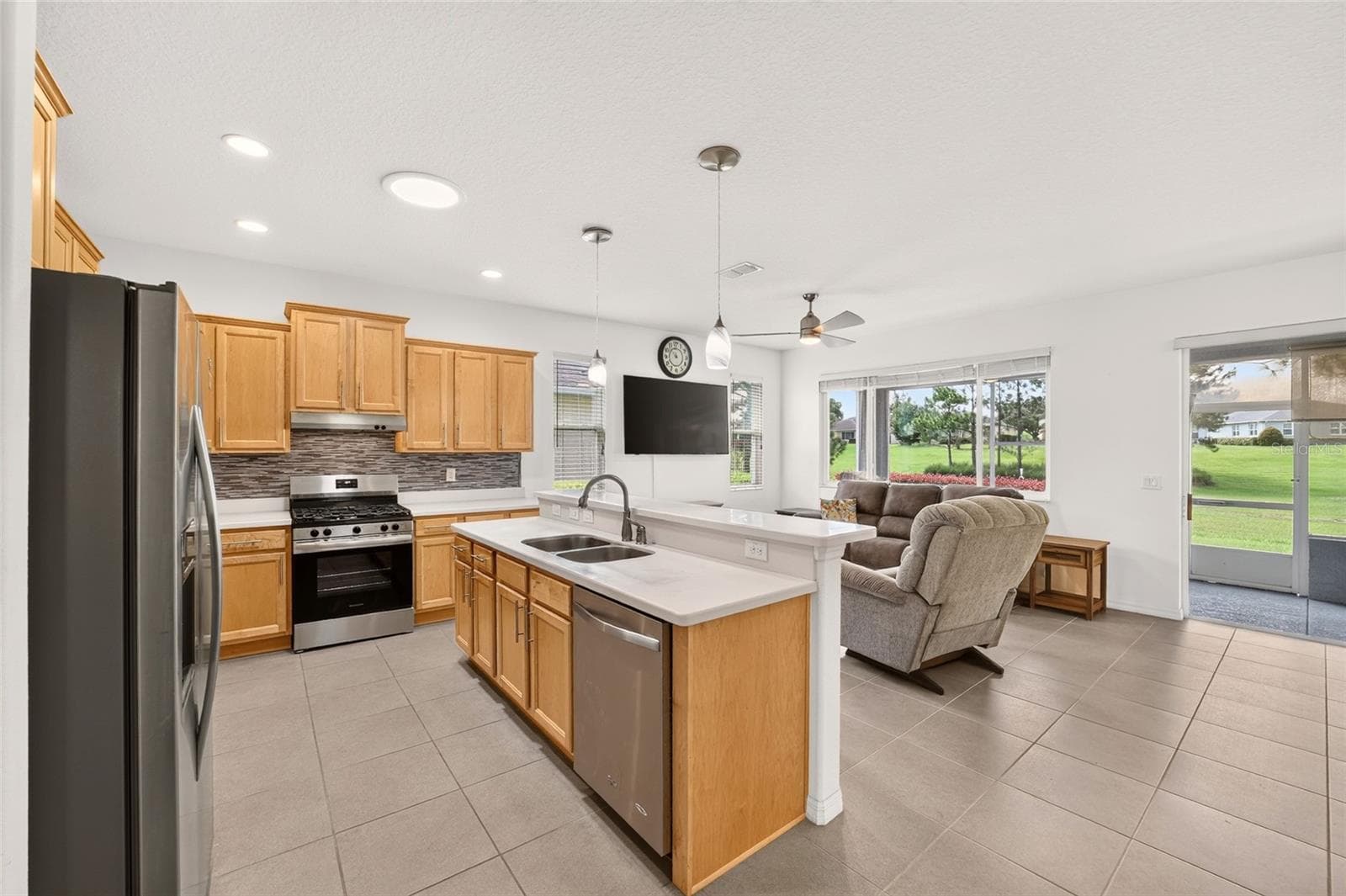 Single Family Residence at 9316 SW 94TH LOOP, OCALA, photo 9 of 39