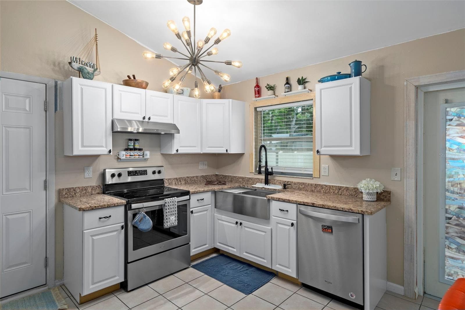Single Family Residence at 612 E SPRUCE ST, TARPON SPRINGS, photo 12 of 46