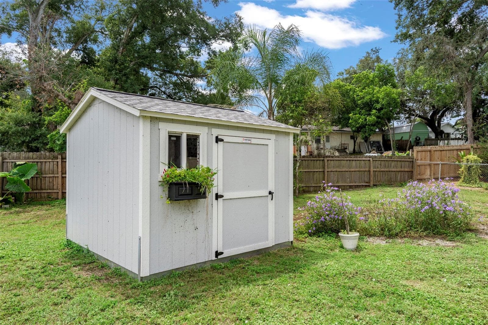 Tuff Shed - 612 E SPRUCE ST, TARPON SPRINGS