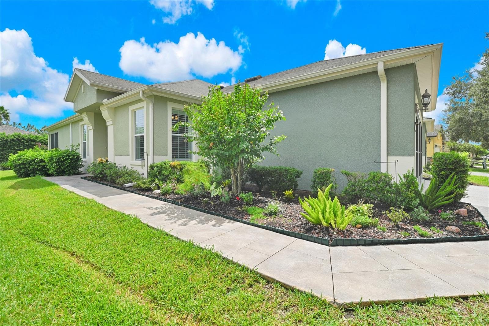 Front Entry & Epoxied Walkway - 7139 SW 91ST CT, OCALA