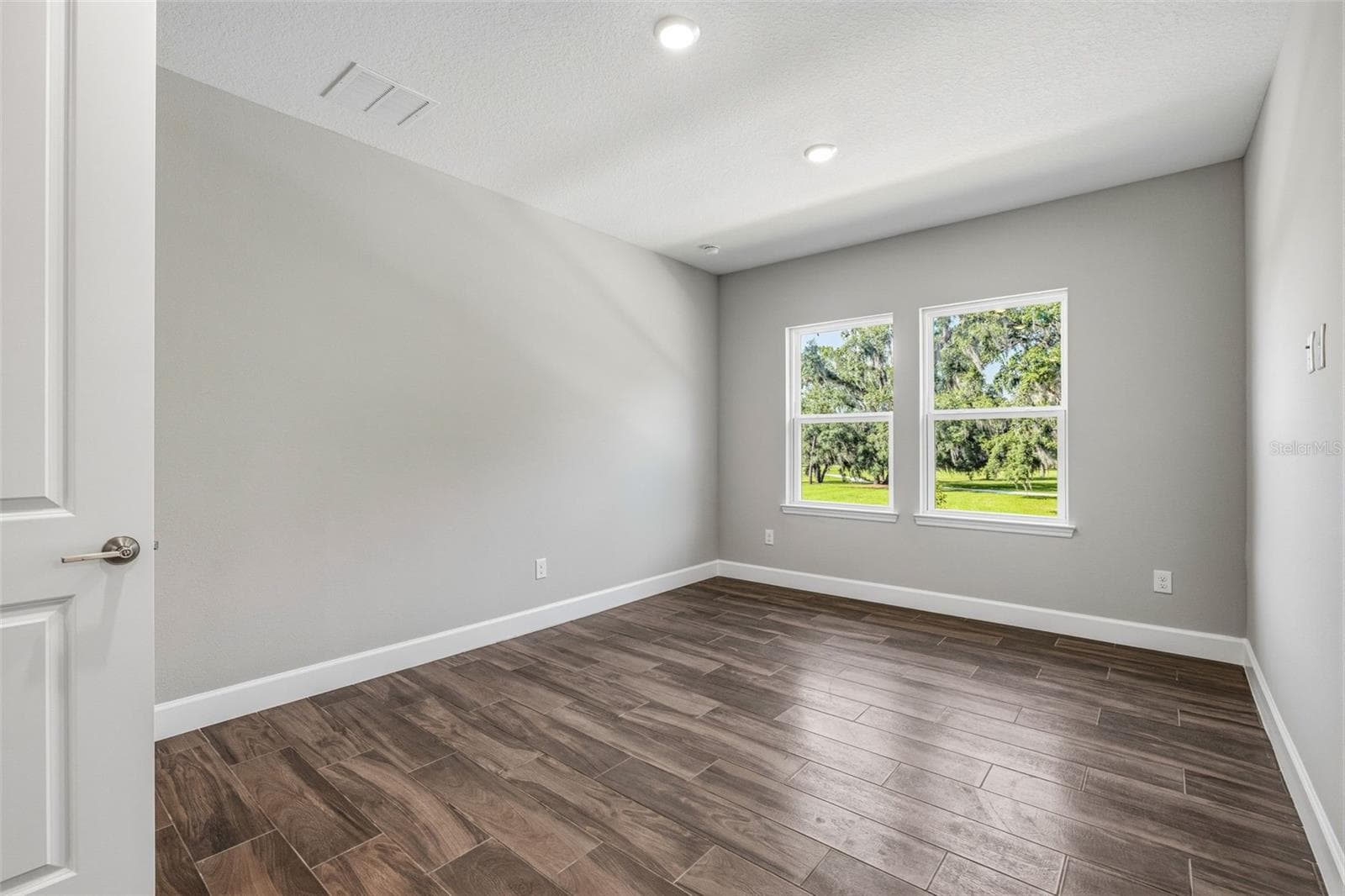 Single Family Residence at 11126 MANOR HOUSE LN, ODESSA, photo 41 of 63