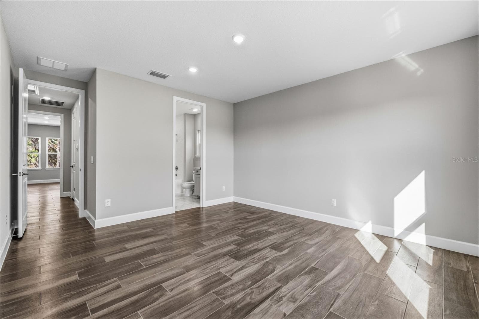 Single Family Residence at 11126 MANOR HOUSE LN, ODESSA, photo 43 of 63